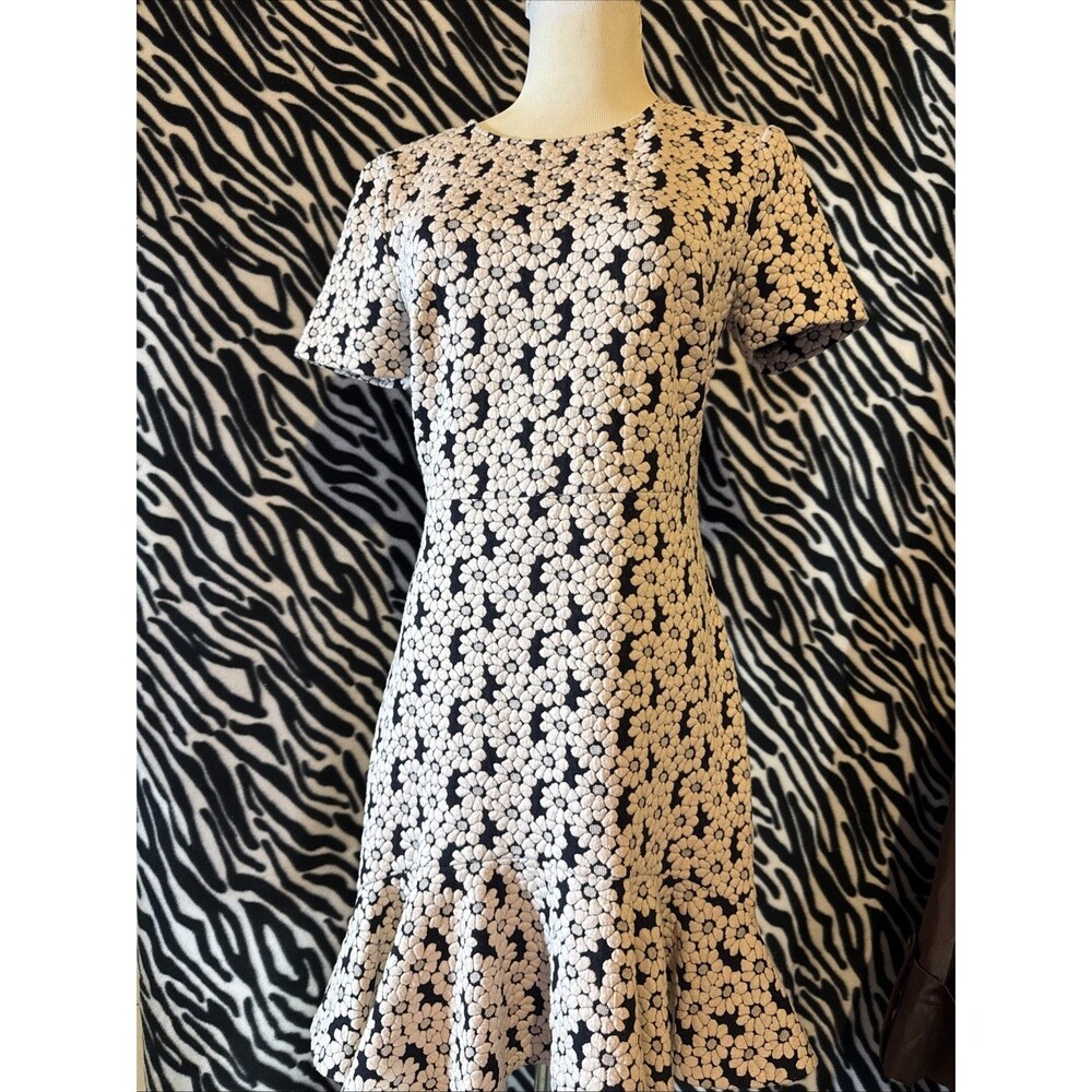 Trina Trina Turk Flounce-Hem A-Line Dress Cream/Indigo Size 0 NWT